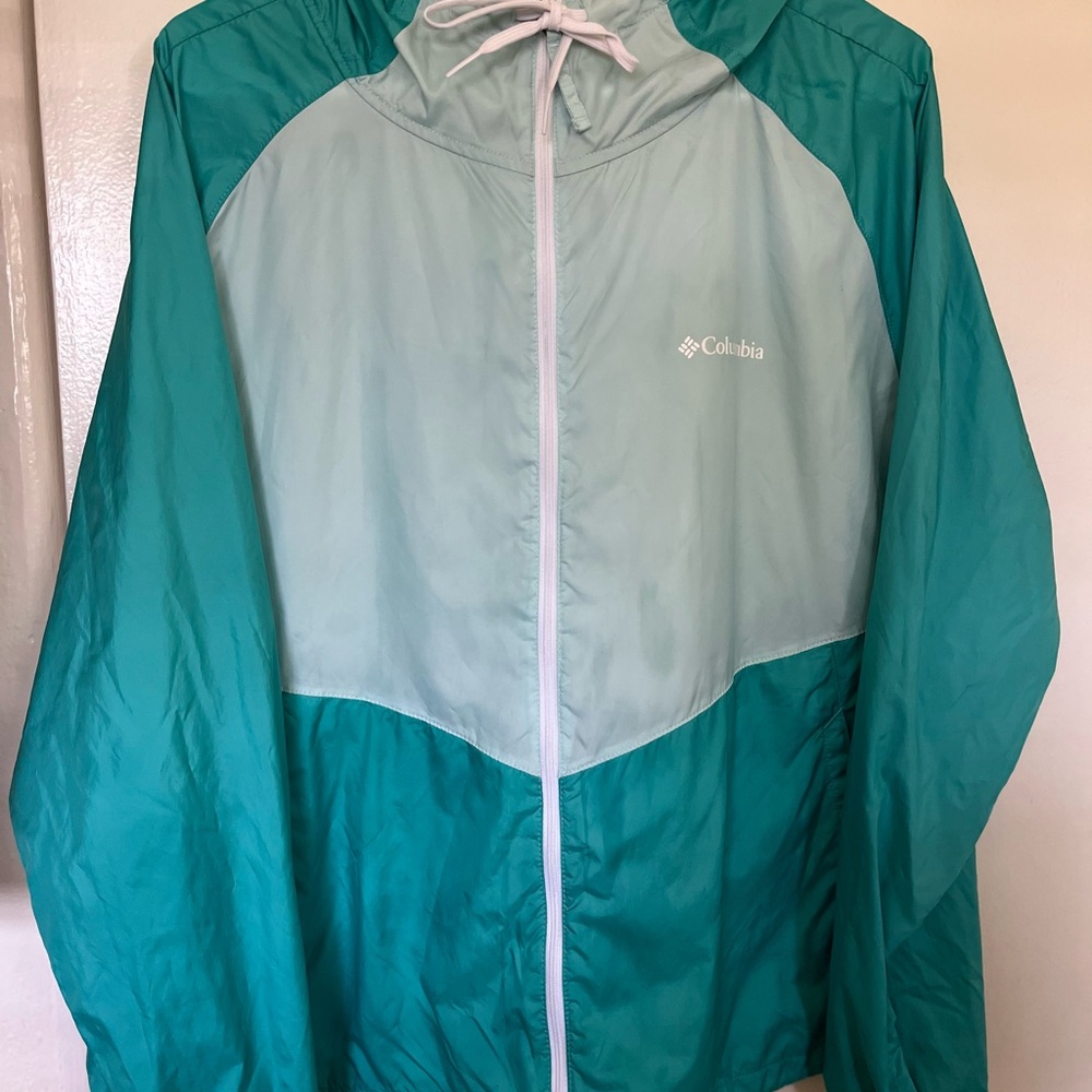 Columbia Teal and White Windbreaker Jacket
